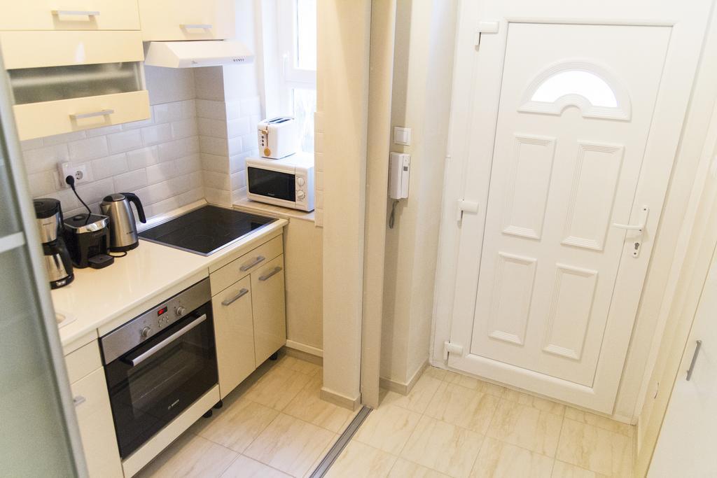 R&R Apartment Dembinszky Budapest Esterno foto